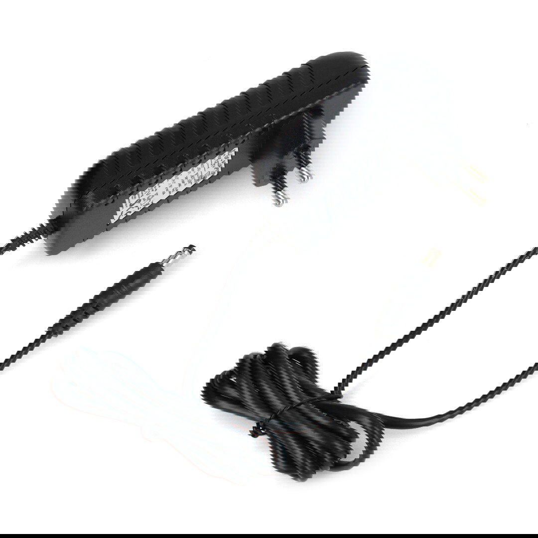 5V / 3A 15W Schaltnetzteil - DC 5,5 / 2,1mm Stecker