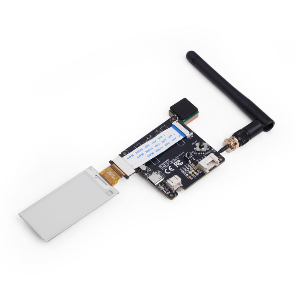 Wio Tracker L1 E-ink