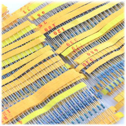 Satz Widerstände THT CF 1/4W 1% - 2600St.