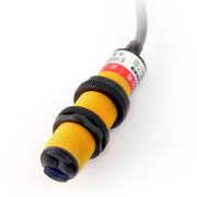 Einstellbarer digitaler Abstandssensor E18-D80NK 3-80cm v2
