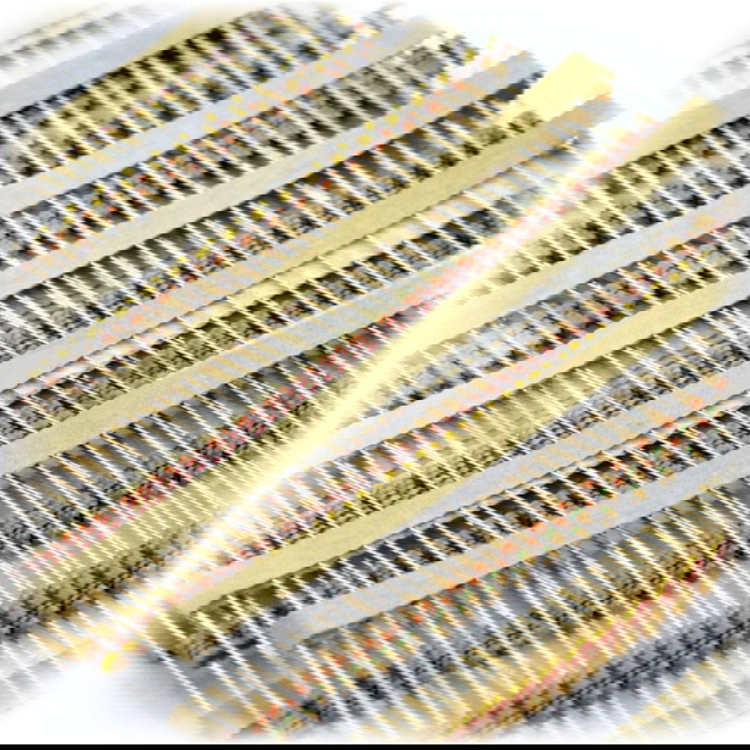 Satz von CF THT 1 / 4W-Widerständen beschrieben - 160St.