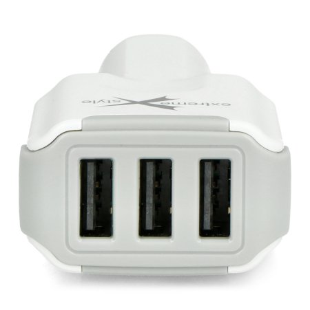 Autoadapter / Ladegerät Axiver 5 V / 4,4 A 3x USB.