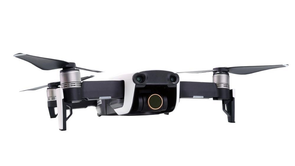 DJI Mavic Air Drohne mit angeschlossenem Filter