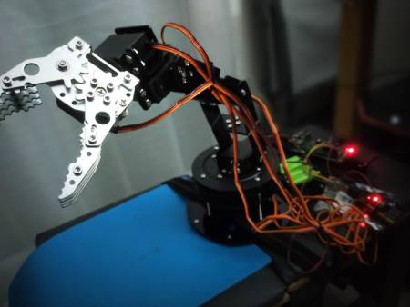 Grab-IT 5-DOF Roboterarm für Raspberry Pi und Arduino - Joy-IT Robot02