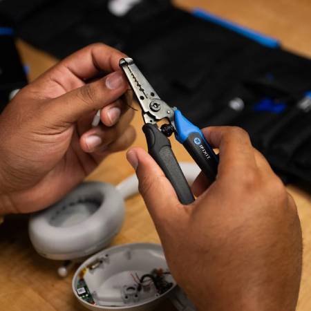 iFixit Abisolierzange mit Mandibel – 10–30 AWG – IF145-547-1
